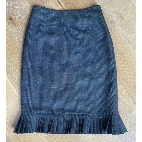 Le Suit Dresses & Skirts - Le Suit Women's Pleated-Hem Skirt Suit -Gray Pinstripe Size 4